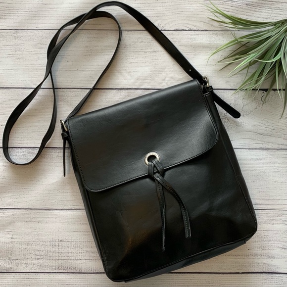 Marc O’Polo Handbags - Vintage Marc O'Polo Black Leather Crossbody Bag